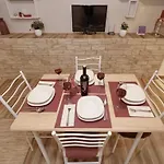 Ana Apartment *