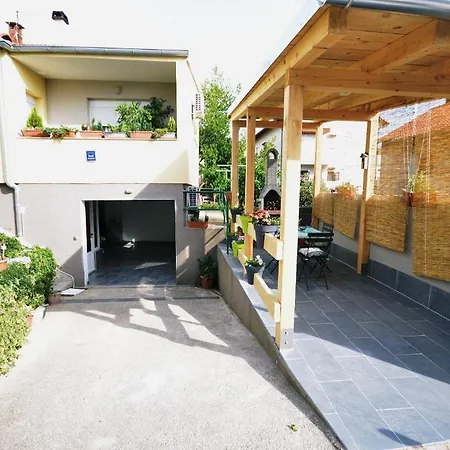 Apartment Ana
